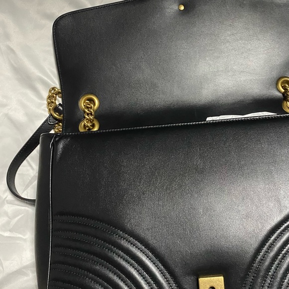 Gucci Marmont Bag - Picture 7 of 11